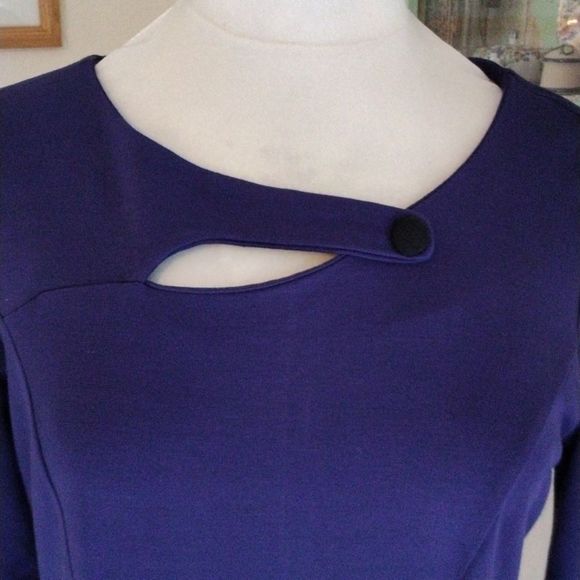 Homeyee Solid and Floral Dress - Picture 3 of 10